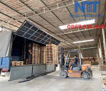 Pallet Gỗ Cho Nghành Điện Tử